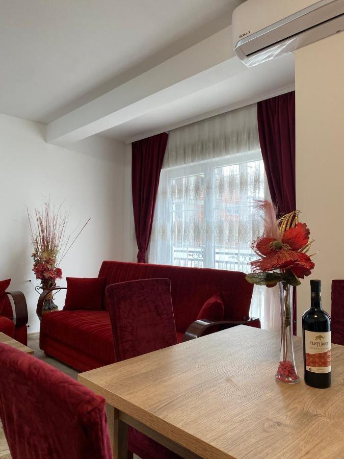 White Apartments Kosovo Polje 外观 照片