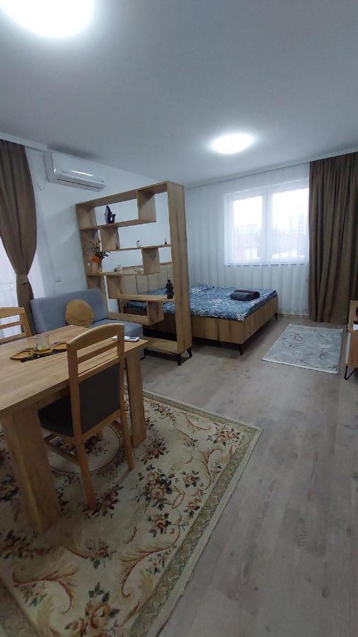 White Apartments Kosovo Polje 外观 照片
