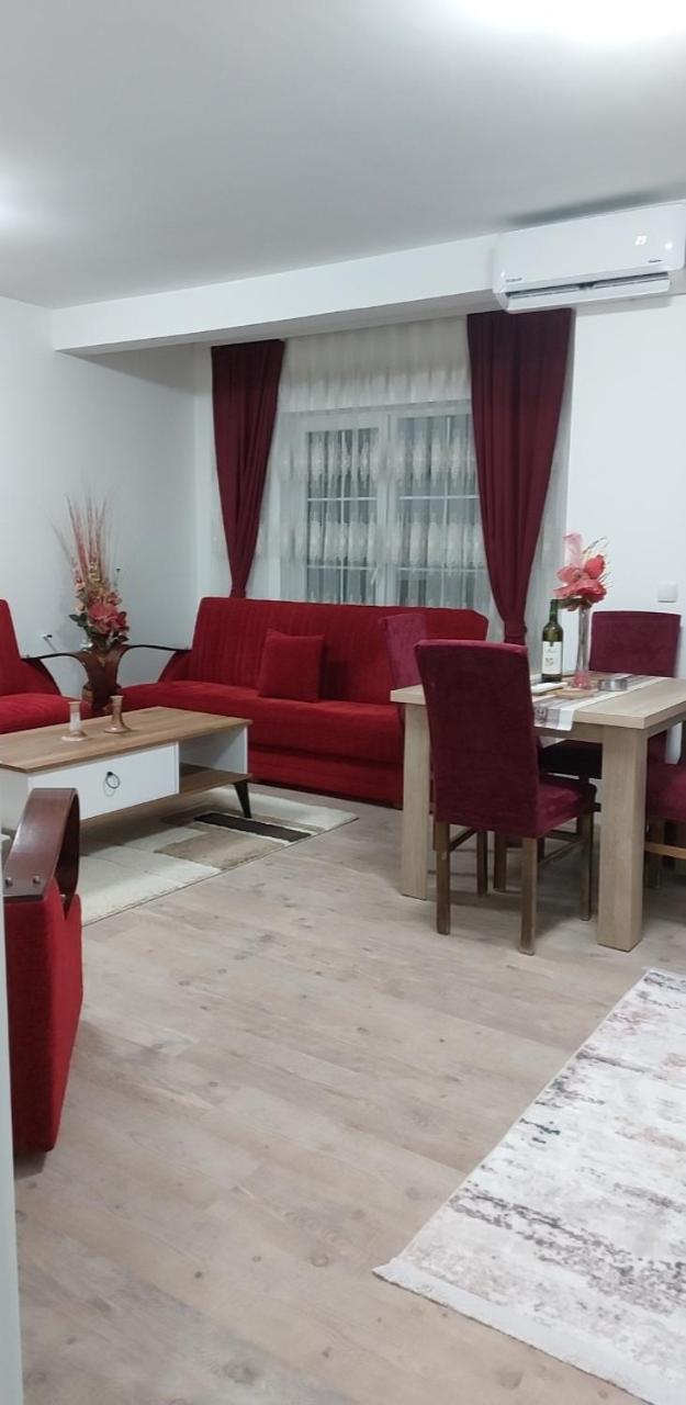 White Apartments Kosovo Polje 客房 照片